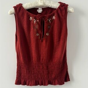 VINTAGE Y2K XOXO Rust Red Sleeveless Keyhole Knit Top Floral Embroidered Ruched